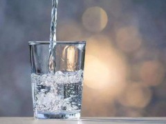 三伏天灸后上火 一杯淡盐水 可引火归元